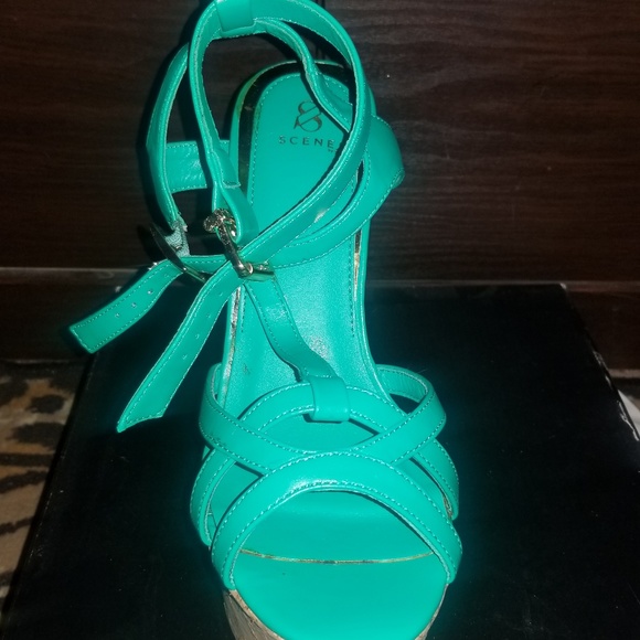 Shoes - Picture 1 of 2